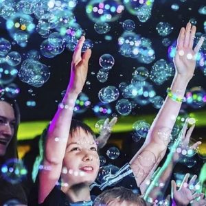 Дискотека с мыльными пузырями